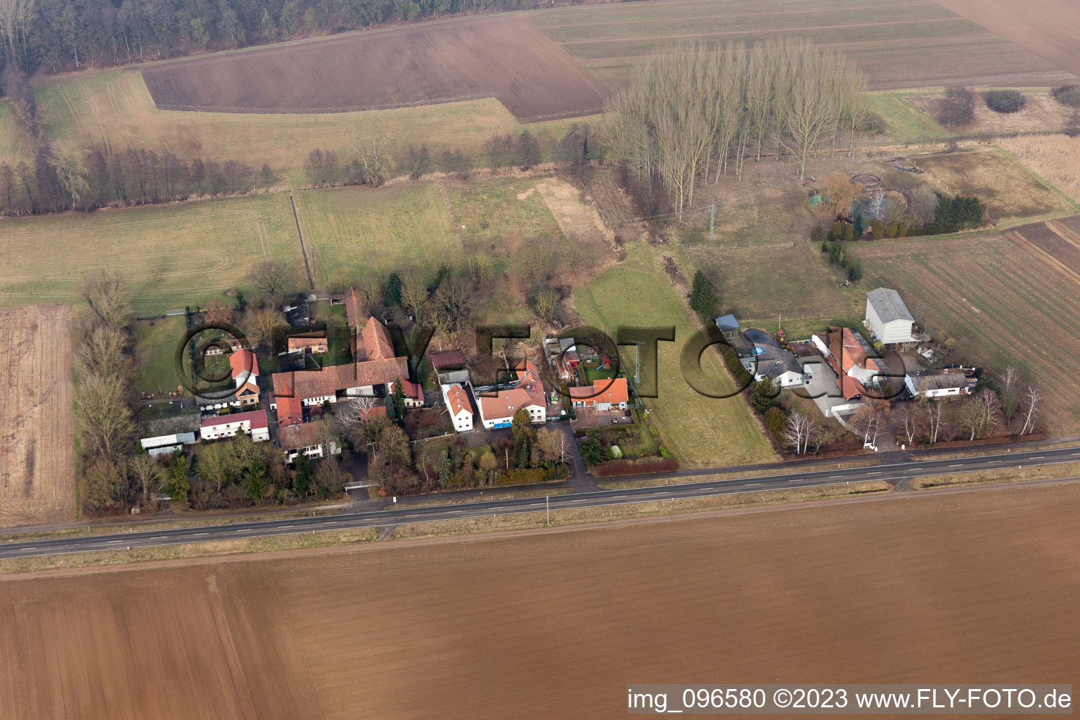 Luftbild von Höfen im Bundesland Rheinland-Pfalz, Deutschland