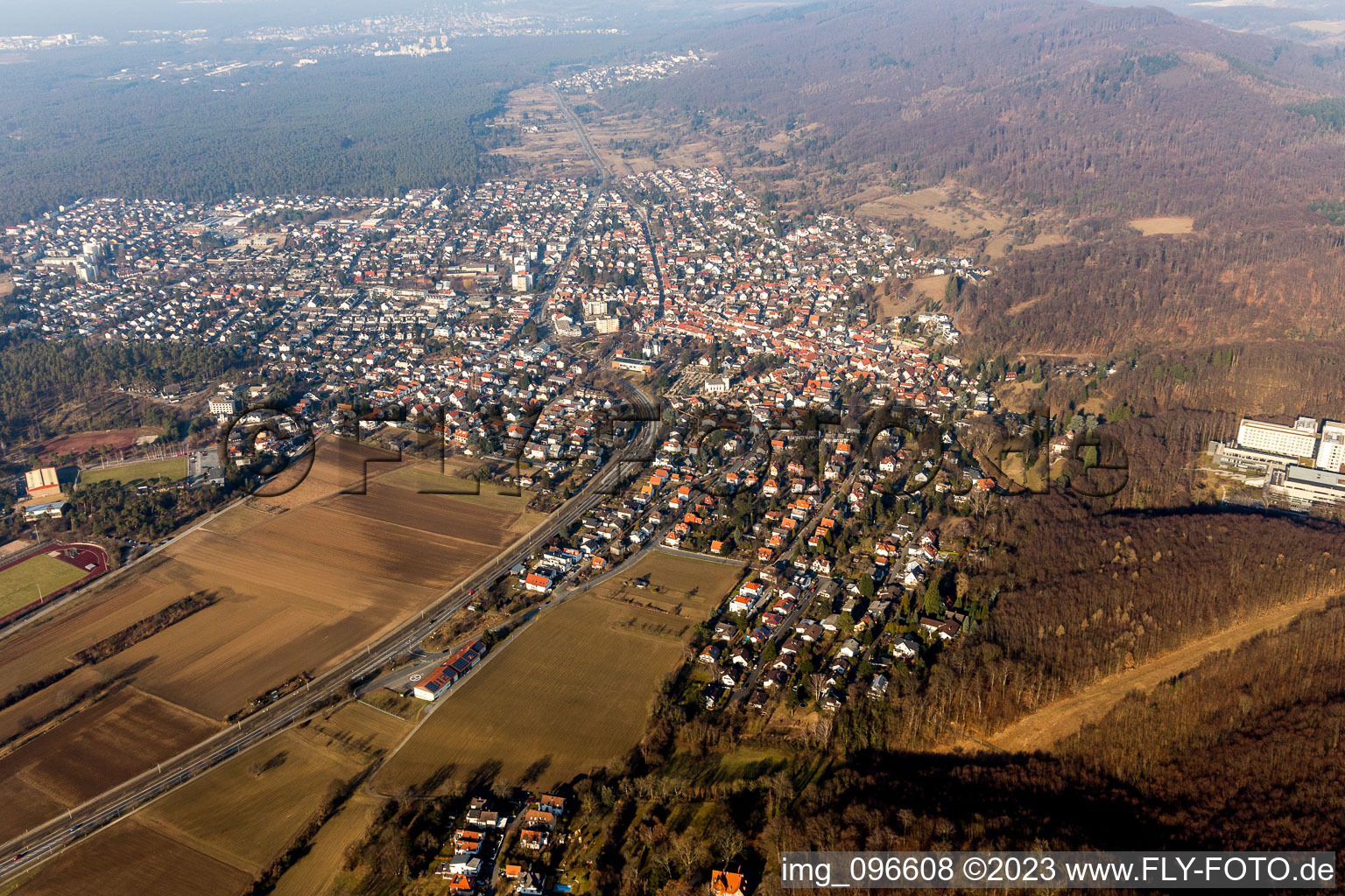 Luftbild von Jugenheim an der Bergstrasse im Bundesland Hessen, Deutschland