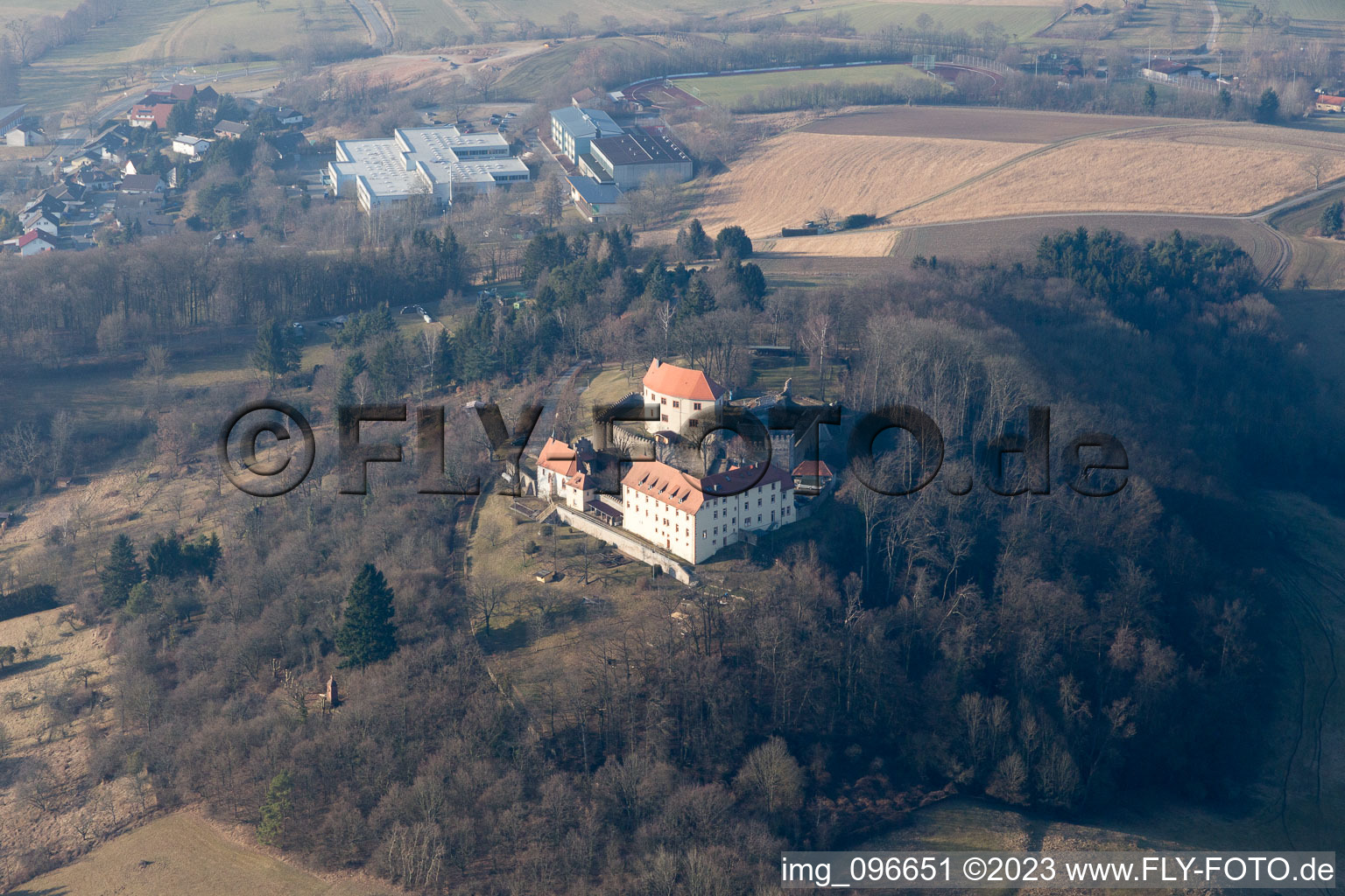Luftaufnahme von Reichelsheim, Burg Reichelsheim im Bundesland Hessen, Deutschland