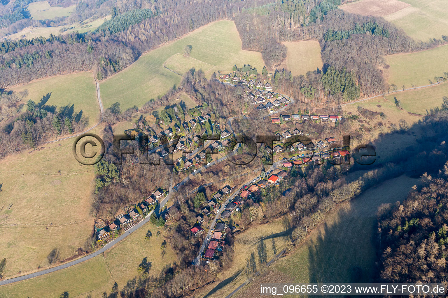 Luftaufnahme von Reichelsheim, Ferienhaussiedlung Unter-Ostern am Formbach im Bundesland Hessen, Deutschland