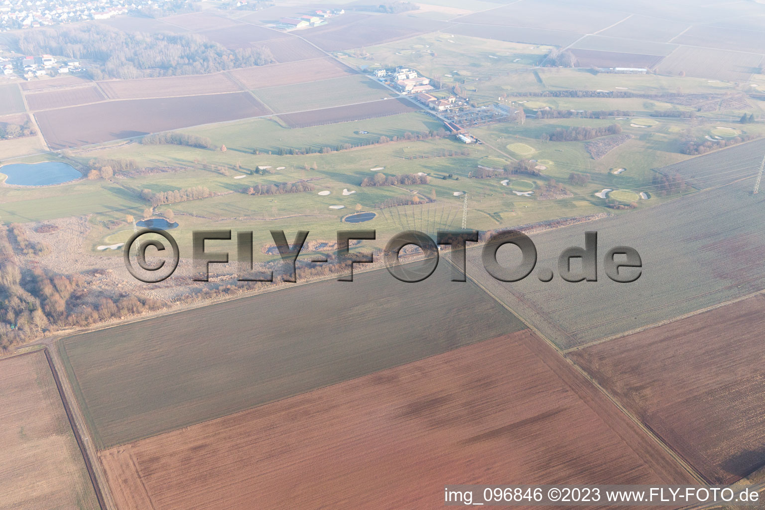 Luftbild von Groß-Zimmern, Golf im Bundesland Hessen, Deutschland