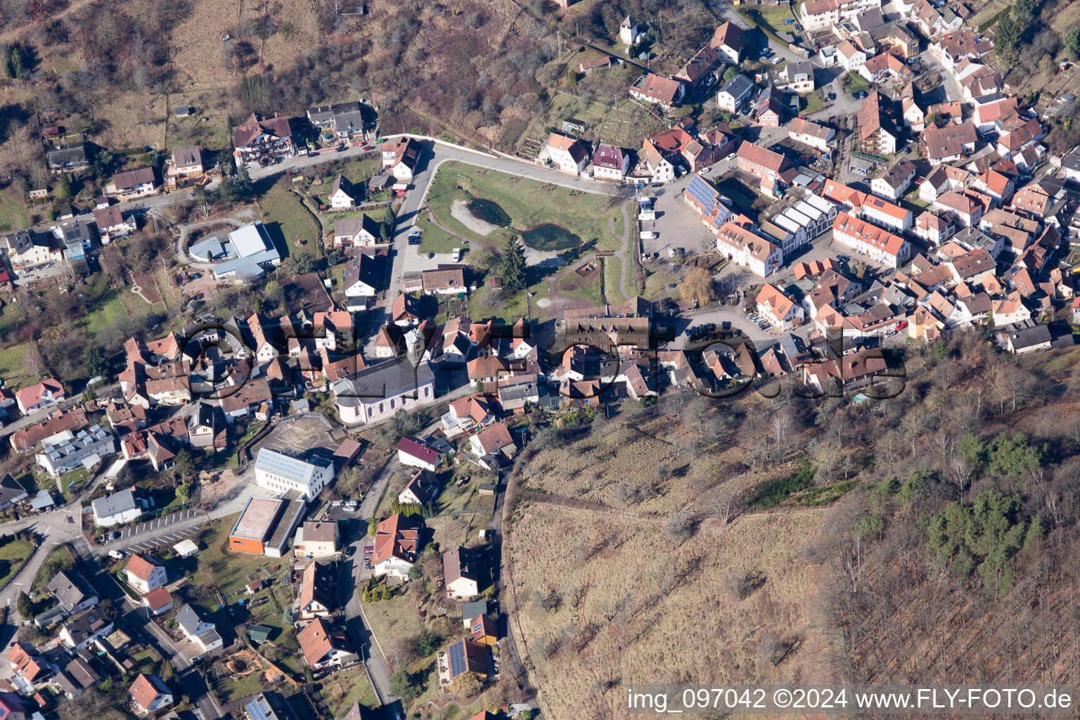 Dorfansicht in Dernbach im Bundesland Rheinland-Pfalz, Deutschland