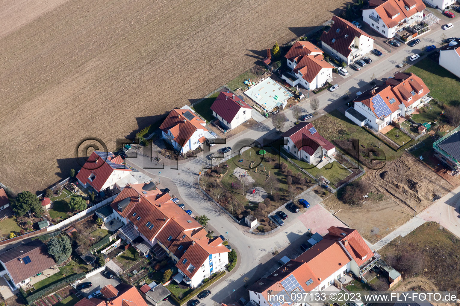 Luftbild von Salierstraße im Ortsteil Heiligenstein in Römerberg im Bundesland Rheinland-Pfalz, Deutschland