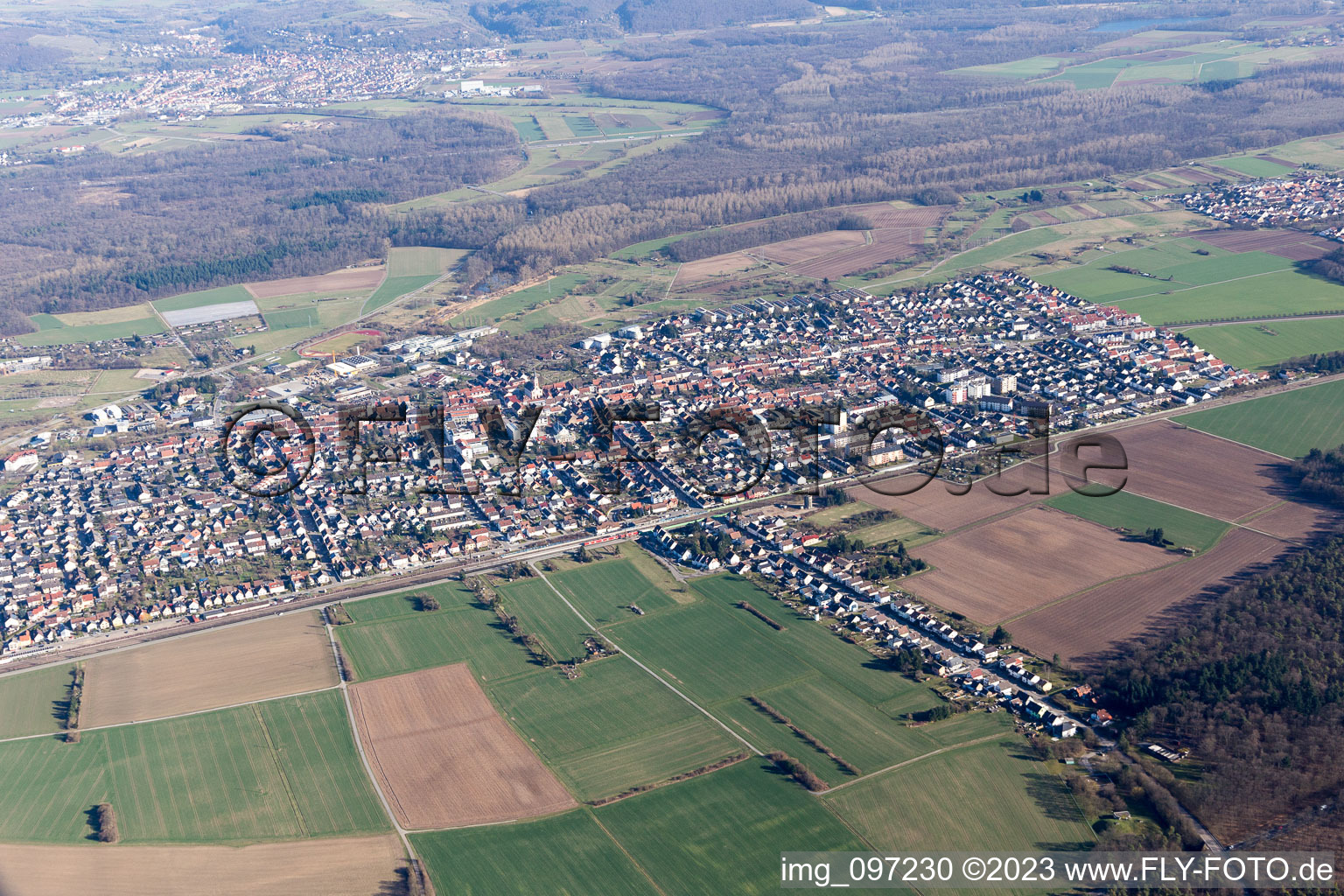 Ortsteil Blankenloch in Stutensee im Bundesland Baden-Württemberg, Deutschland aus der Luft betrachtet