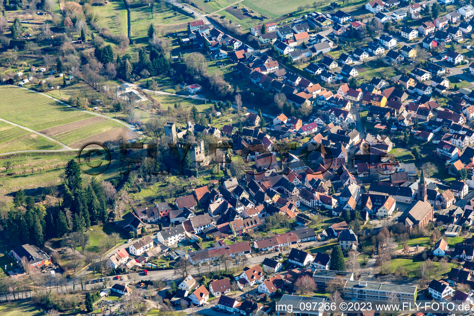 Luftaufnahme von Schloss Obergrombach in Bruchsal im Bundesland Baden-Württemberg, Deutschland
