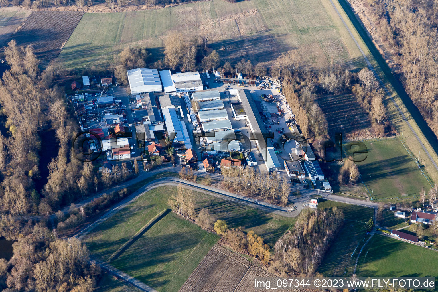 Industriegebiet In den Rauhweiden im Ortsteil Heiligenstein in Römerberg im Bundesland Rheinland-Pfalz, Deutschland