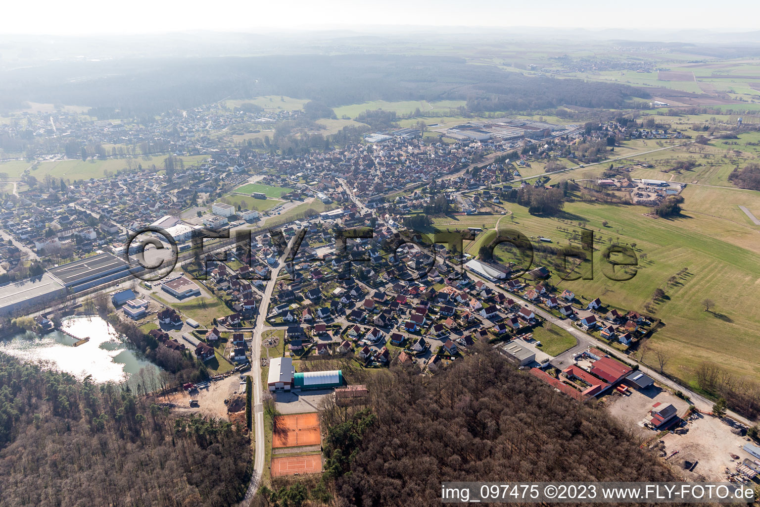 Luftbild von Laubach im Bundesland Bas-Rhin, Frankreich