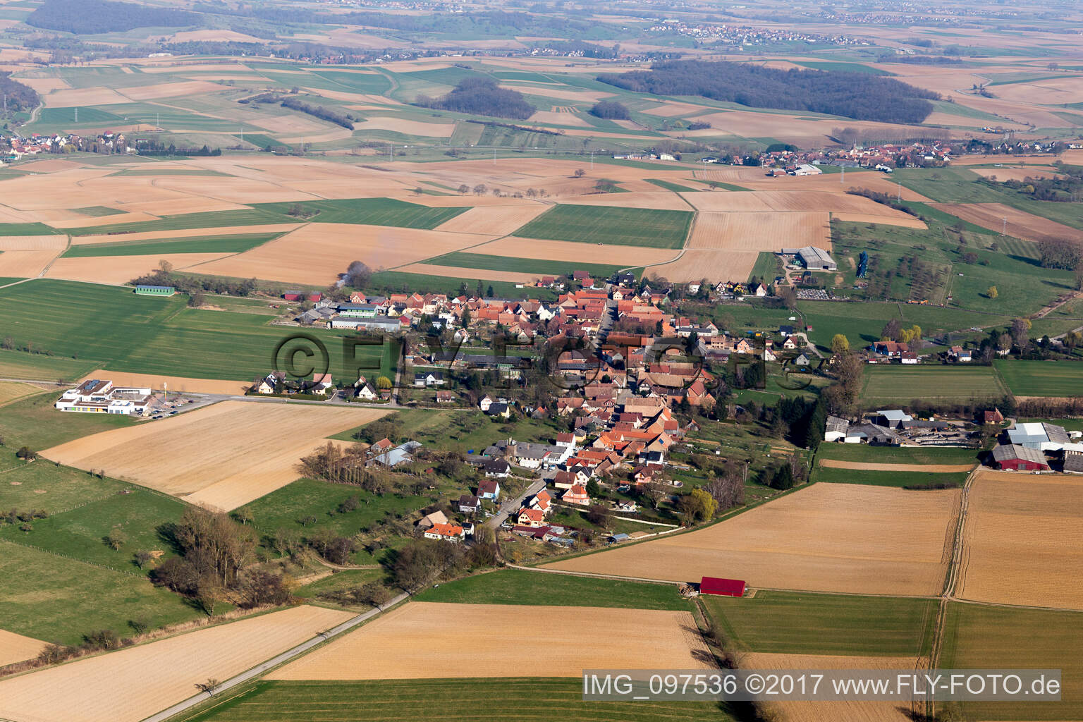 Luftbild von Wickersheim-Wilshausen im Bundesland Bas-Rhin, Frankreich