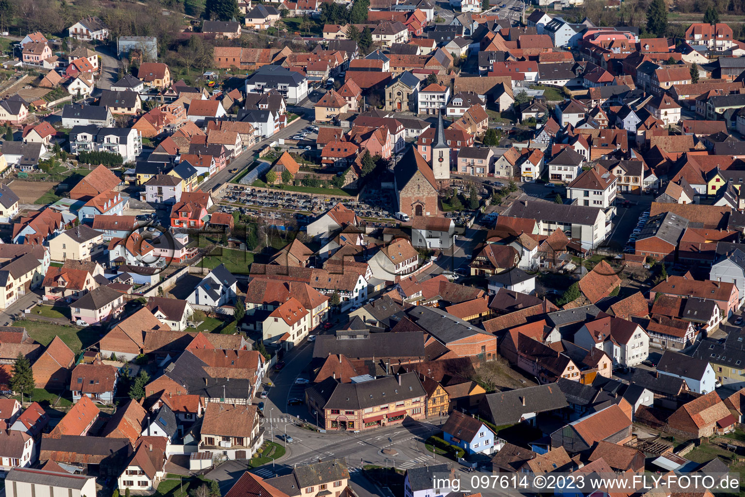 Schwindratzheim im Bundesland Bas-Rhin, Frankreich aus der Luft betrachtet