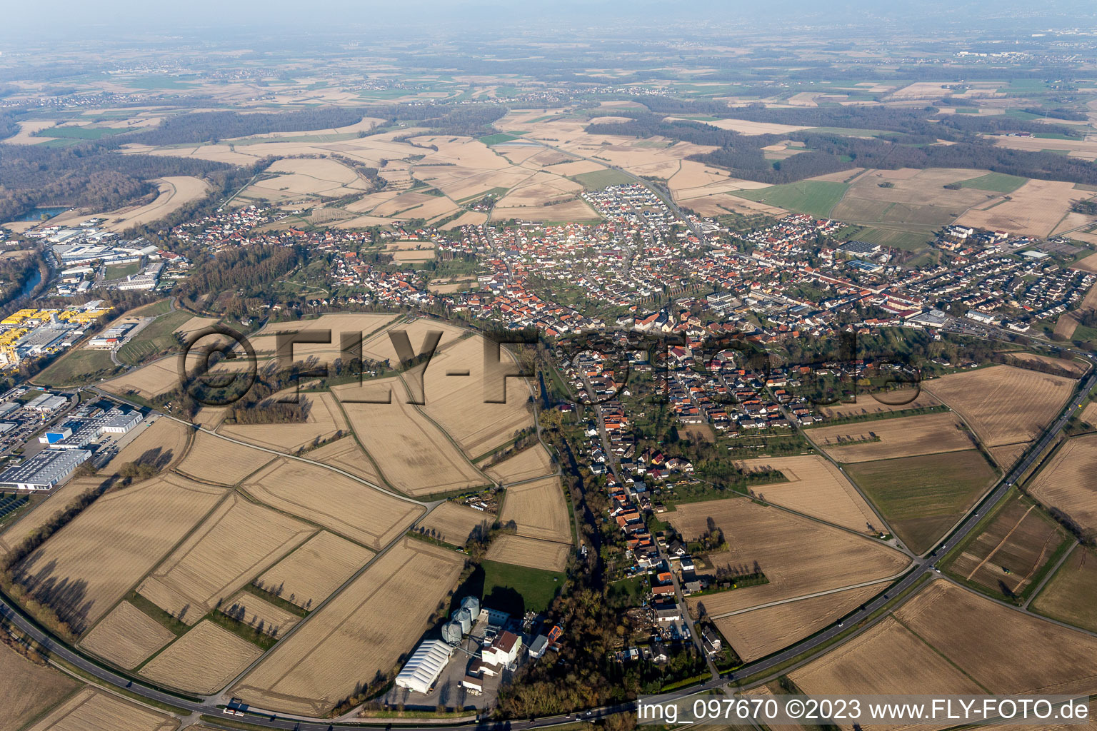 Ortsteil Freistett in Rheinau im Bundesland Baden-Württemberg, Deutschland von einer Drohne aus