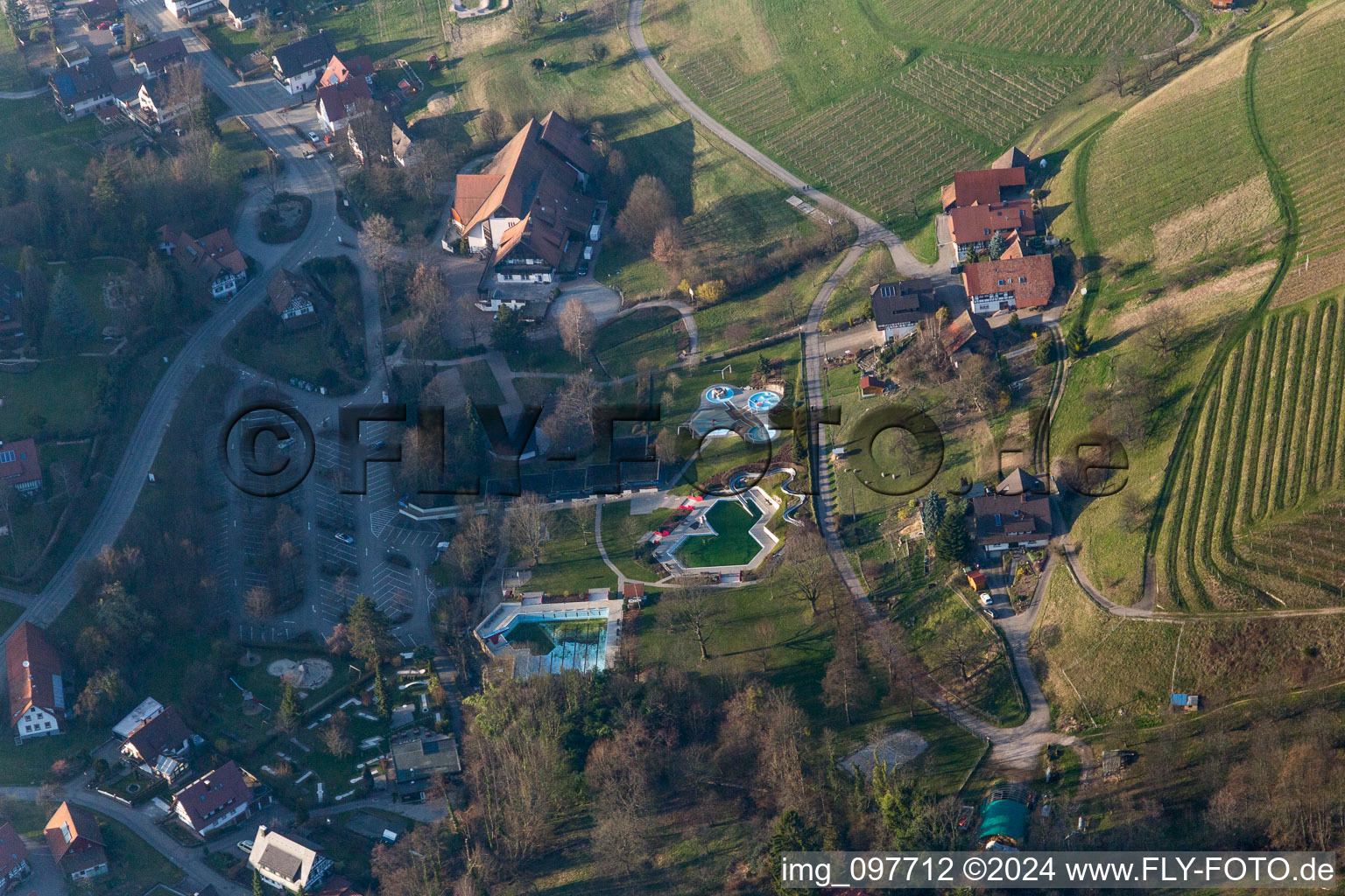 Luftbild von Erlebnisfreibad in Sasbachwalden im Bundesland Baden-Württemberg, Deutschland