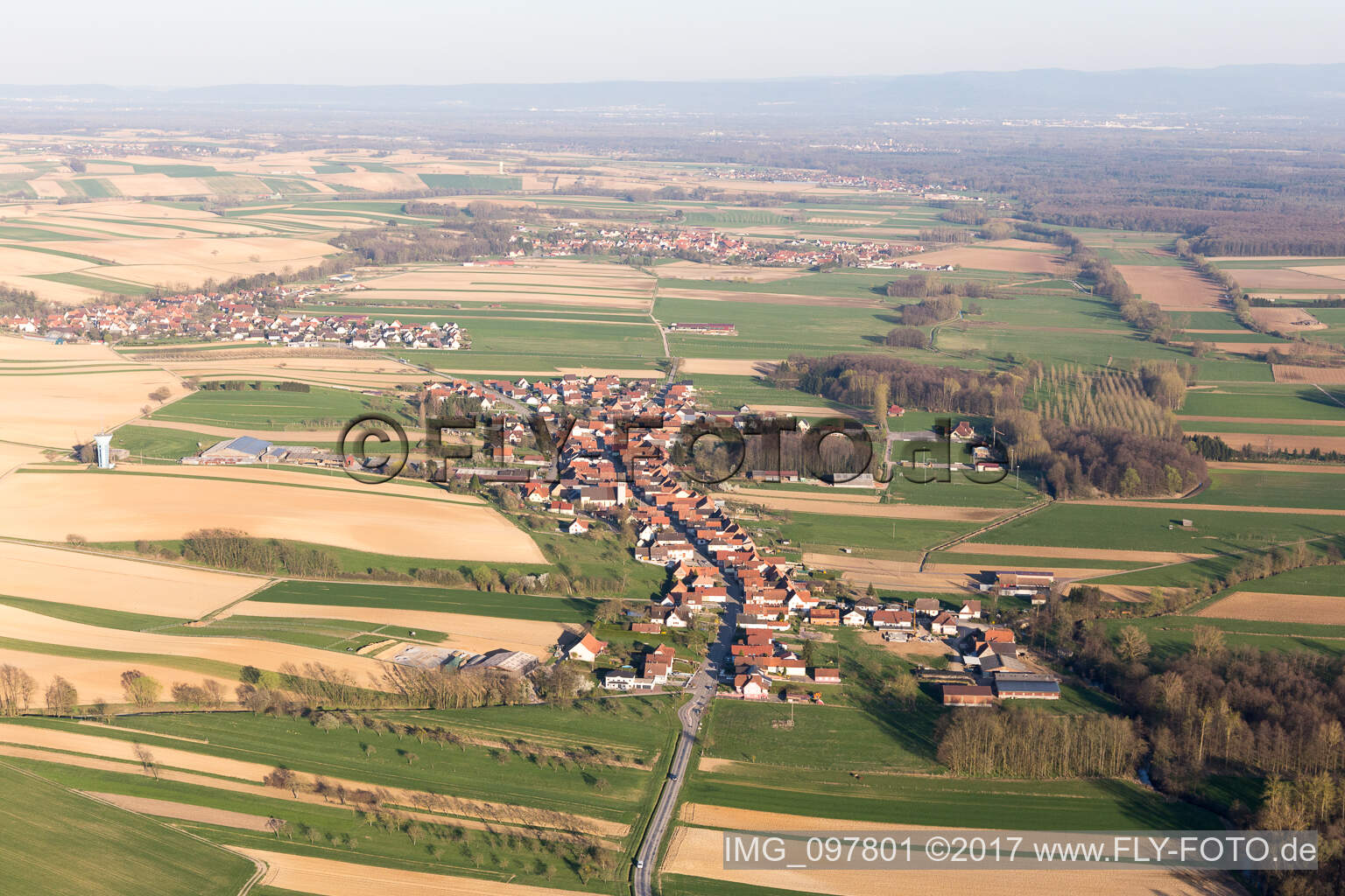 Oberrœdern im Bundesland Bas-Rhin, Frankreich aus der Vogelperspektive