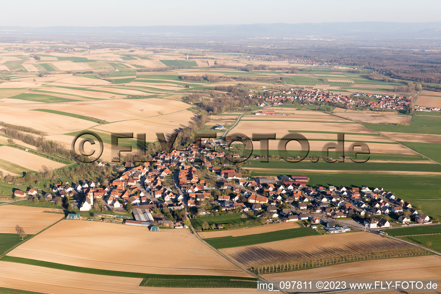 Oberrœdern im Bundesland Bas-Rhin, Frankreich von einer Drohne aus