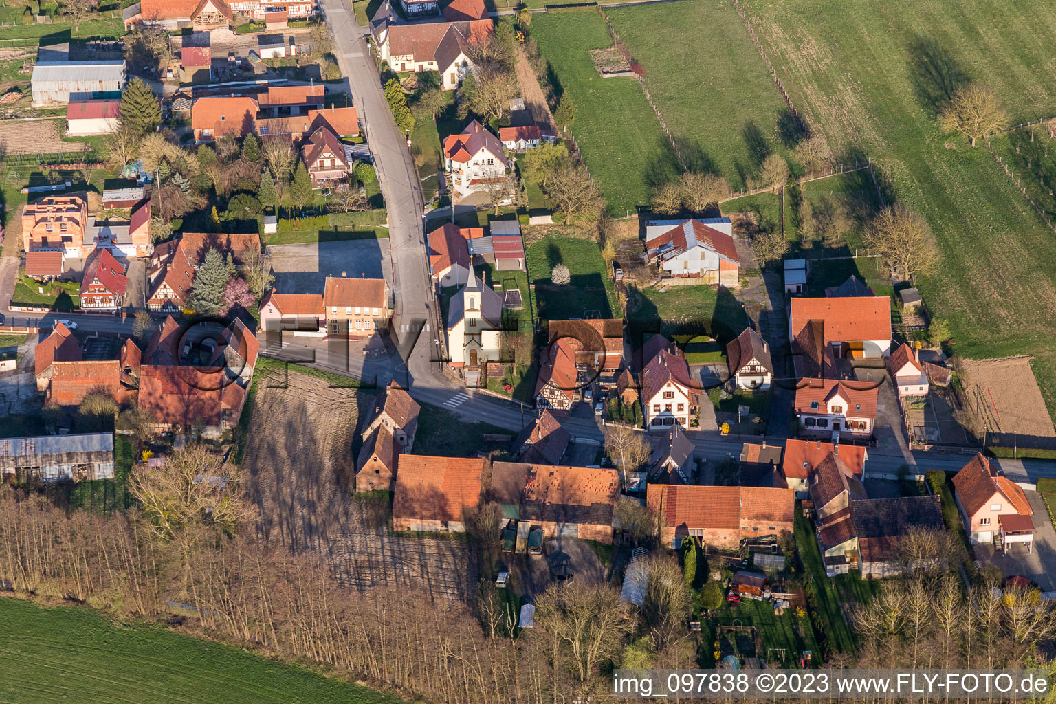 Luftaufnahme von Crœttwiller im Bundesland Bas-Rhin, Frankreich