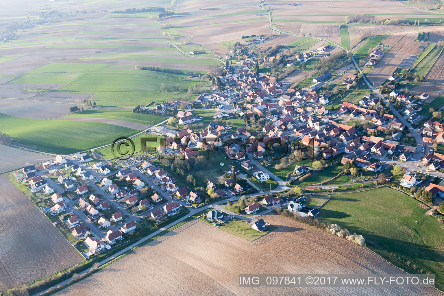 Trimbach im Bundesland Bas-Rhin, Frankreich von oben