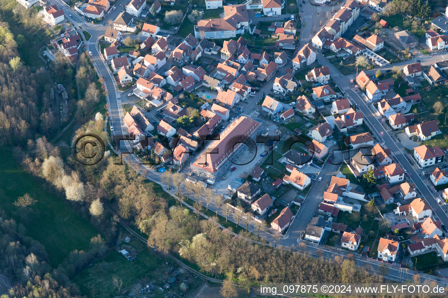 Drohnenaufname von Lauterbourg im Bundesland Bas-Rhin, Frankreich