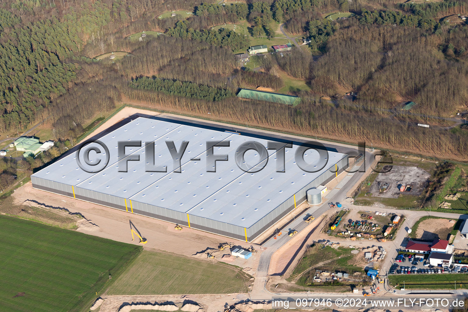 Bellheim im Bundesland Rheinland-Pfalz, Deutschland von oben