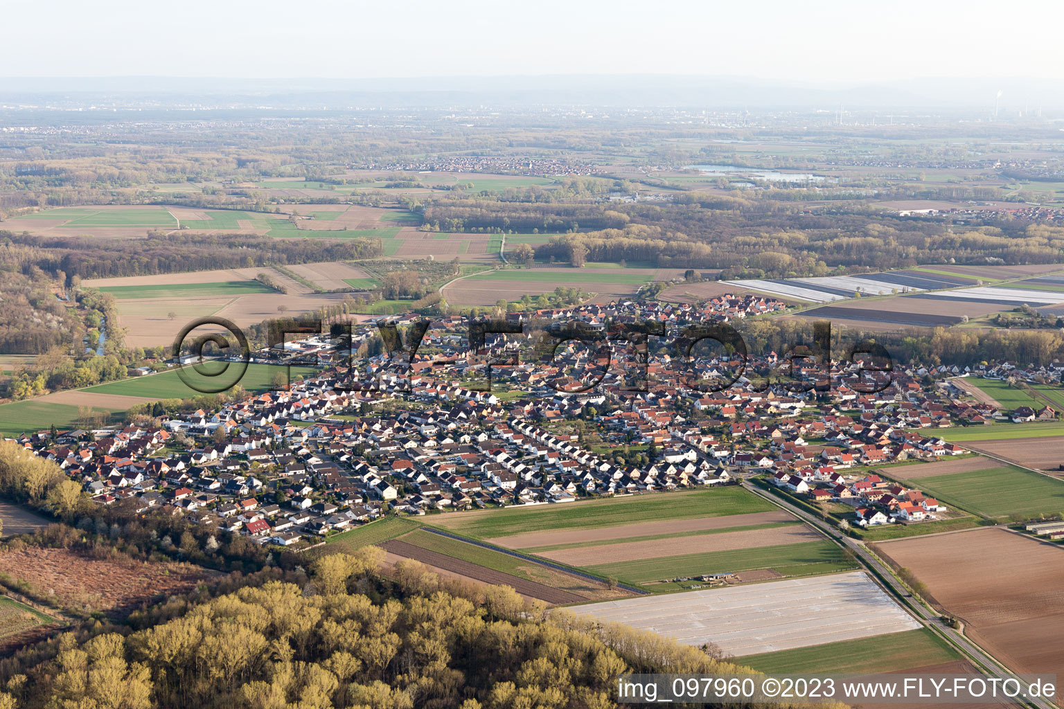 Drohnenaufname von Hördt im Bundesland Rheinland-Pfalz, Deutschland
