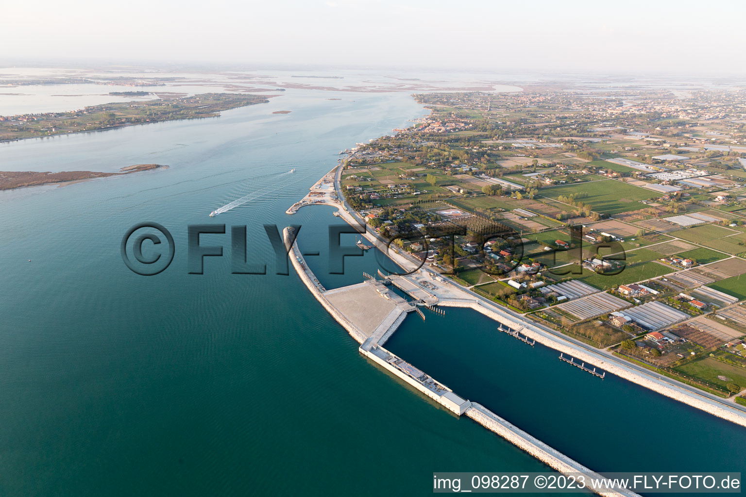Luftaufnahme von Punta Sabbioni im Bundesland Venetien, Italien