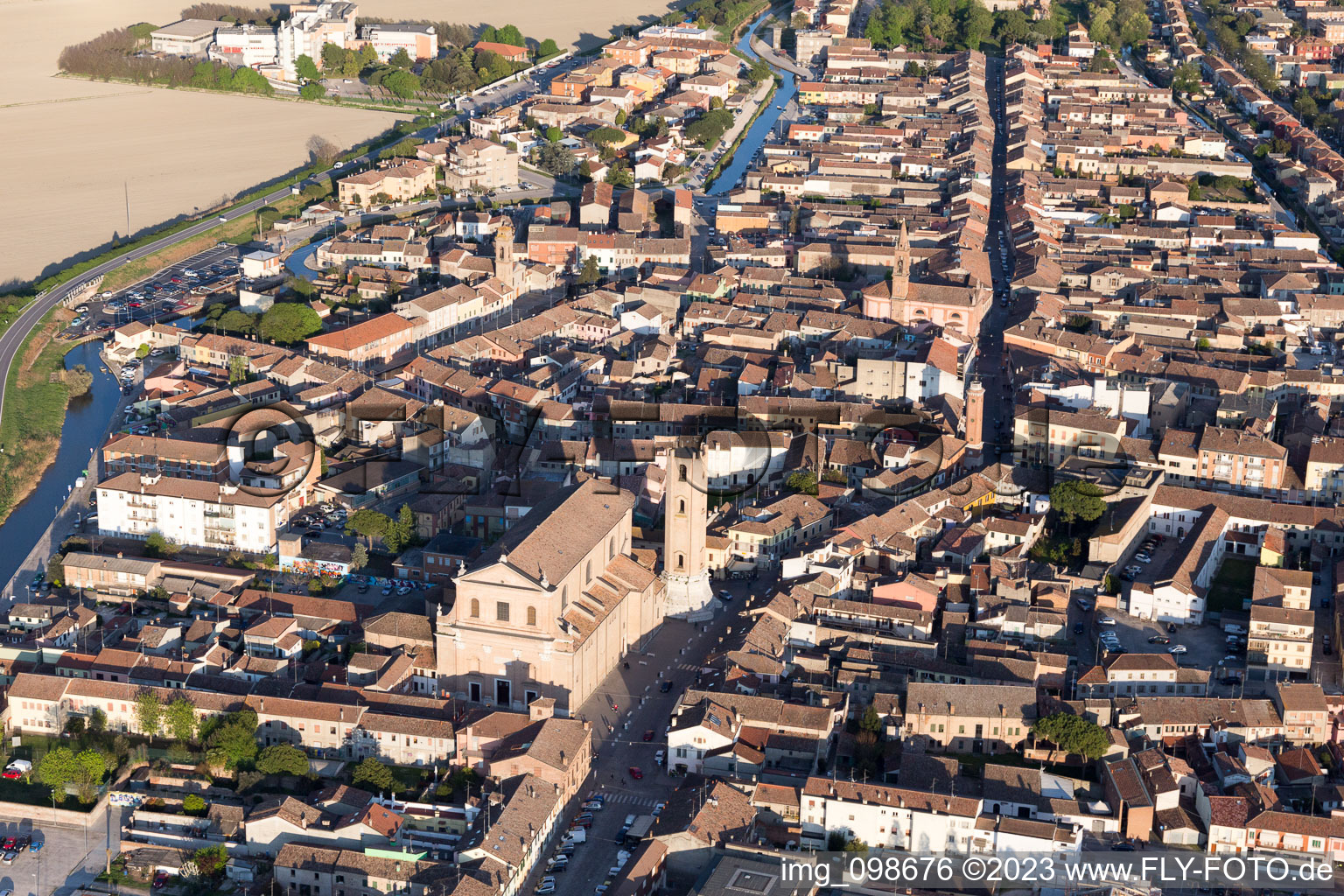 Comacchio im Bundesland Ferrara, Italien aus der Vogelperspektive
