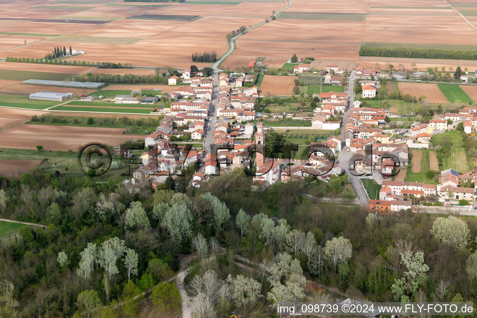 Luftaufnahme von Turrida im Bundesland Friaul-Julisch Venetien, Italien