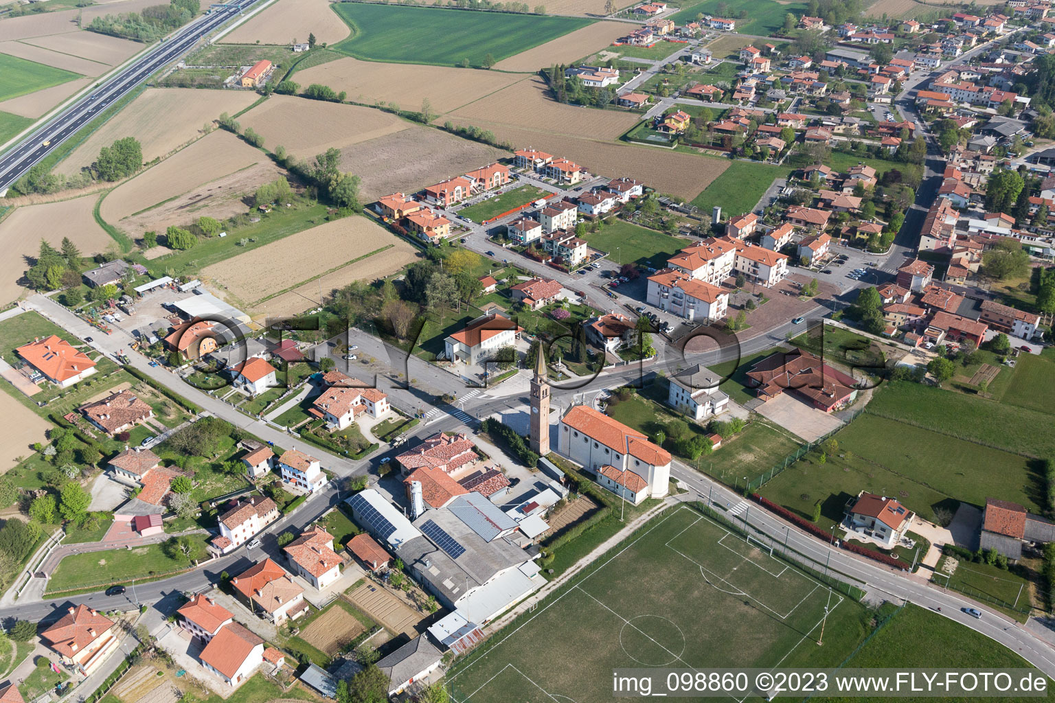 Luftbild von Giai im Bundesland Venetien, Italien