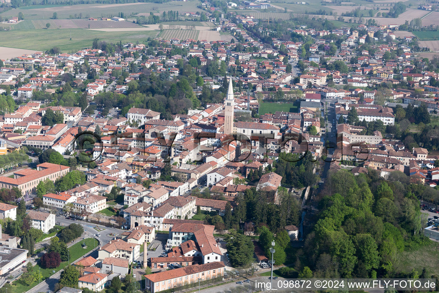 Luftbild von San Vito al Tagliamento im Bundesland Pordenone, Italien