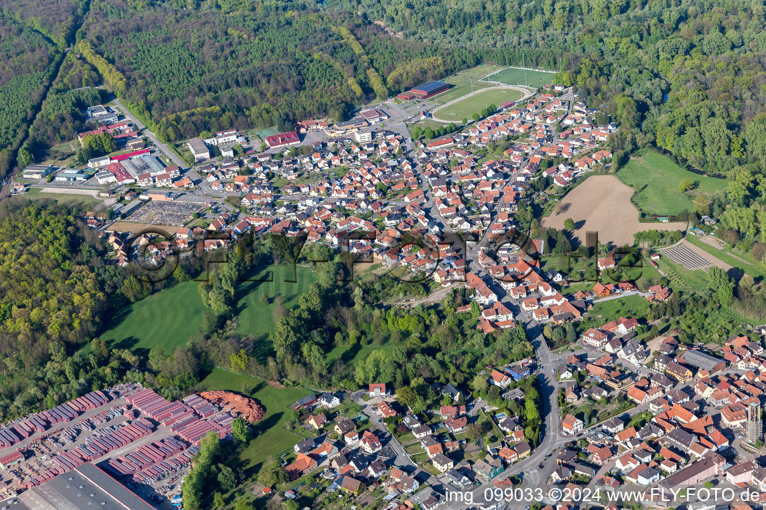 Siedlungsgebiet in Seltz in Grand Est im Bundesland Bas-Rhin, Frankreich