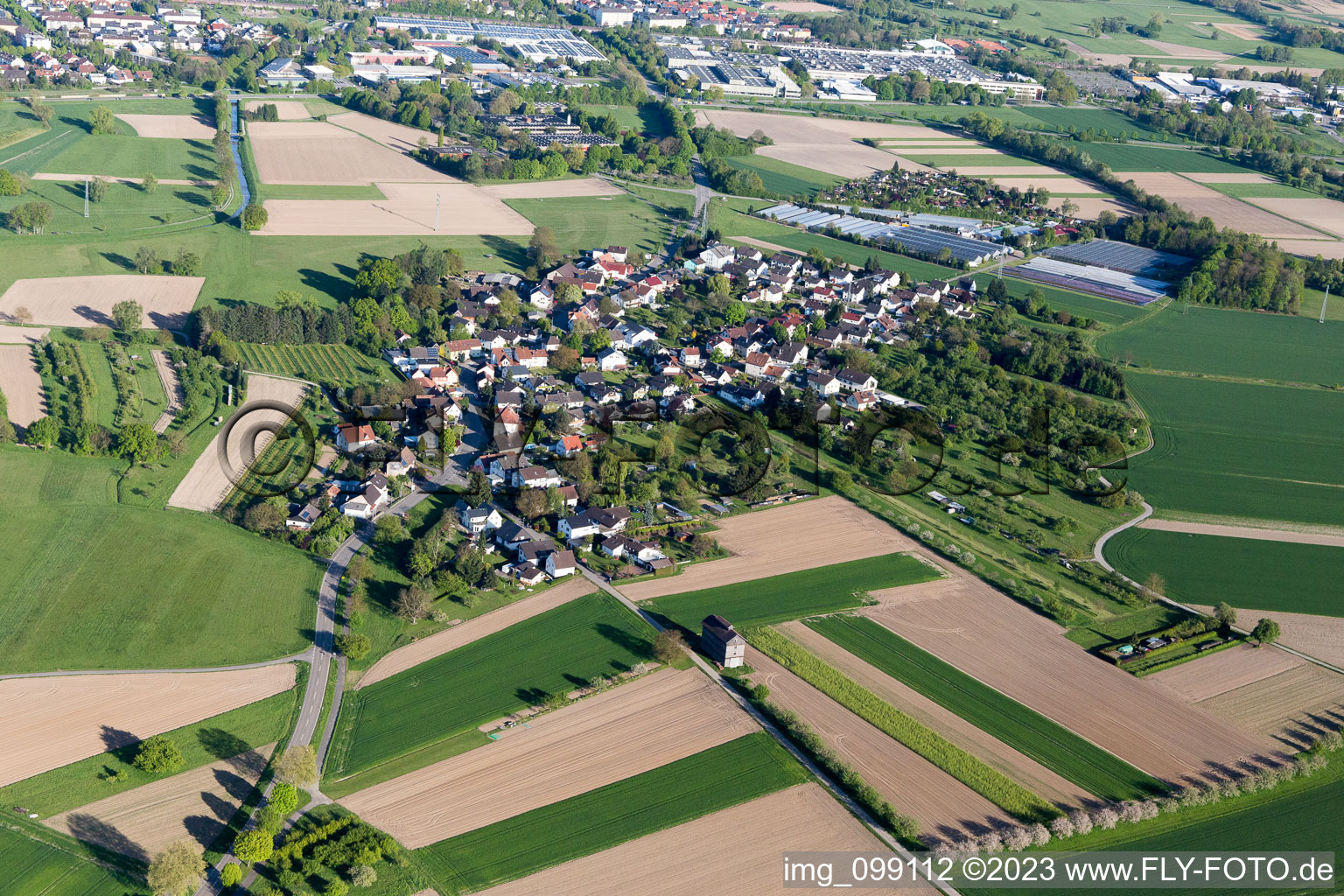 Luftbild von Ortsteil Oberweier in Bühl im Bundesland Baden-Württemberg, Deutschland