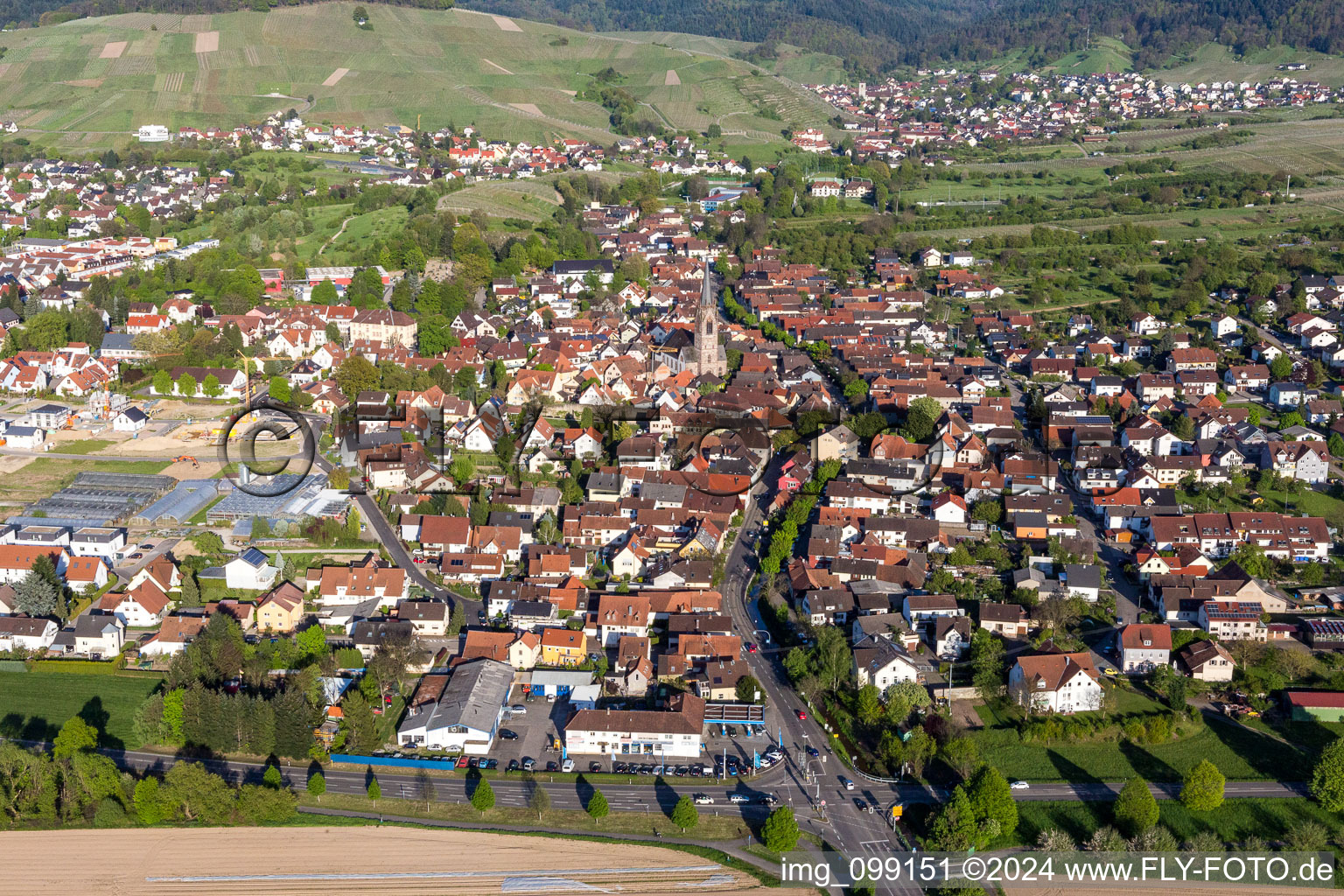 Luftbild von Ortsansicht der Straßen und Häuser der Wohngebiete in Steinbach im Bundesland Baden-Württemberg, Deutschland