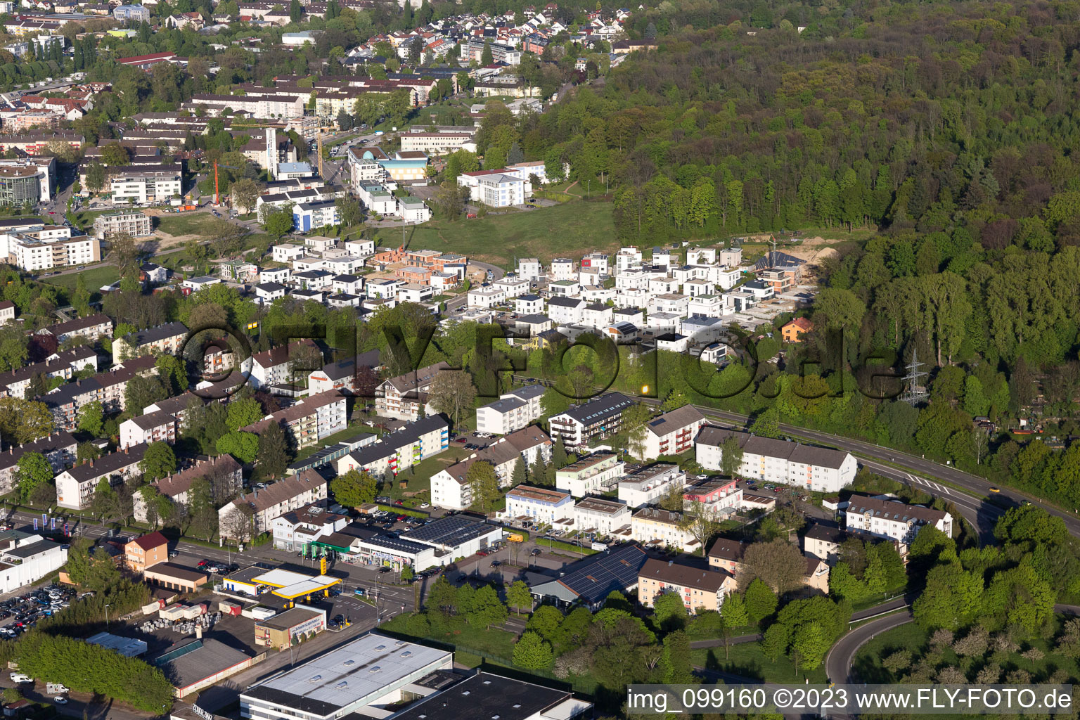 Neubaugebiet Jalta Ring im Ortsteil Oos in Baden-Baden im Bundesland Baden-Württemberg, Deutschland