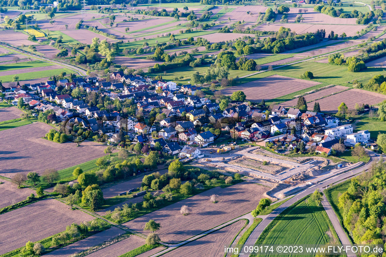 Luftaufnahme von Ortsteil Förch in Rastatt im Bundesland Baden-Württemberg, Deutschland