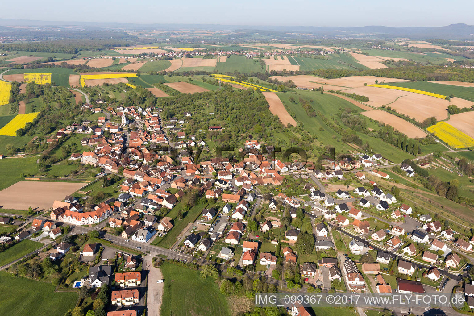 Luftbild von Morsbronn-les-Bains im Bundesland Bas-Rhin, Frankreich