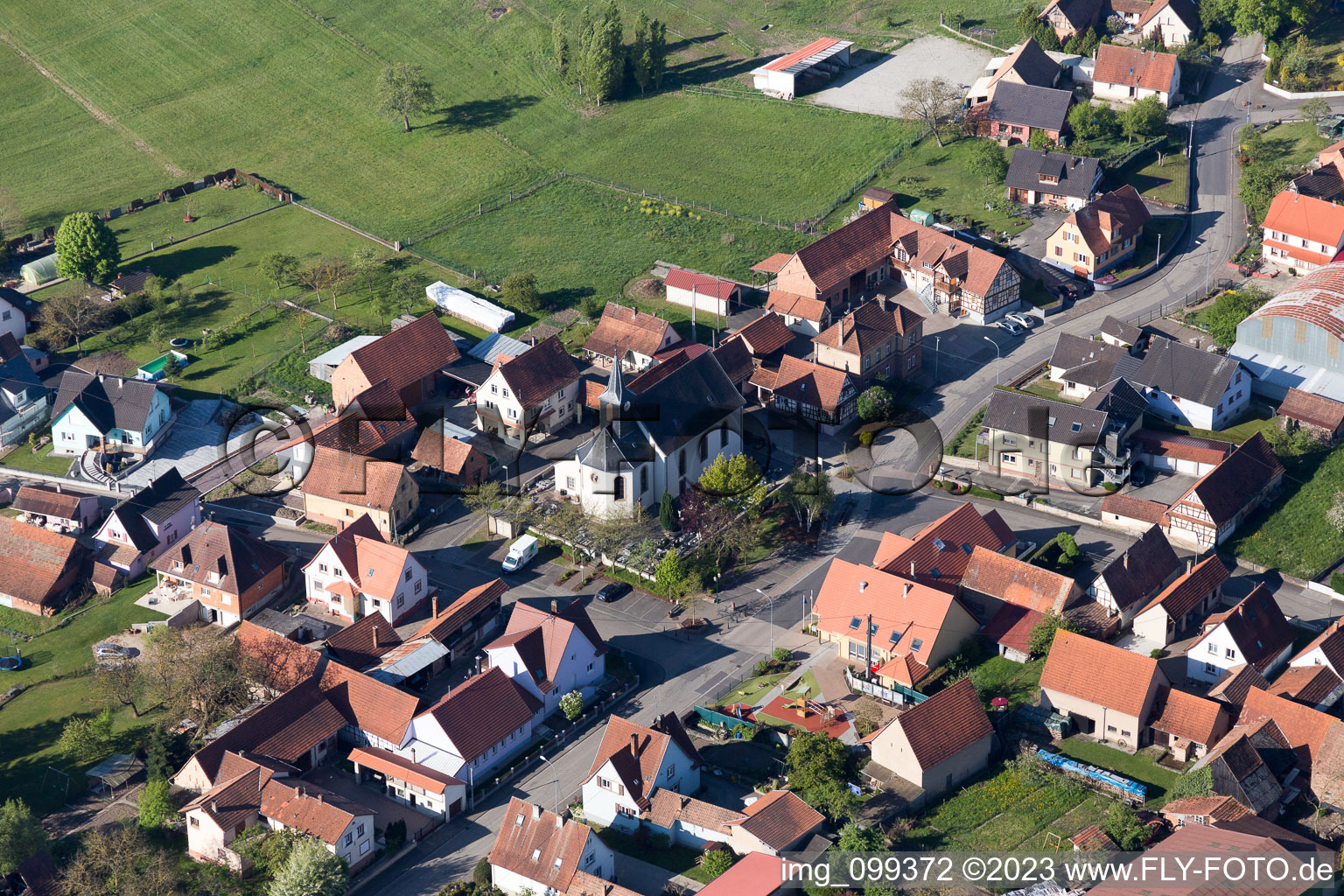 Luftbild von Hegeney im Bundesland Bas-Rhin, Frankreich