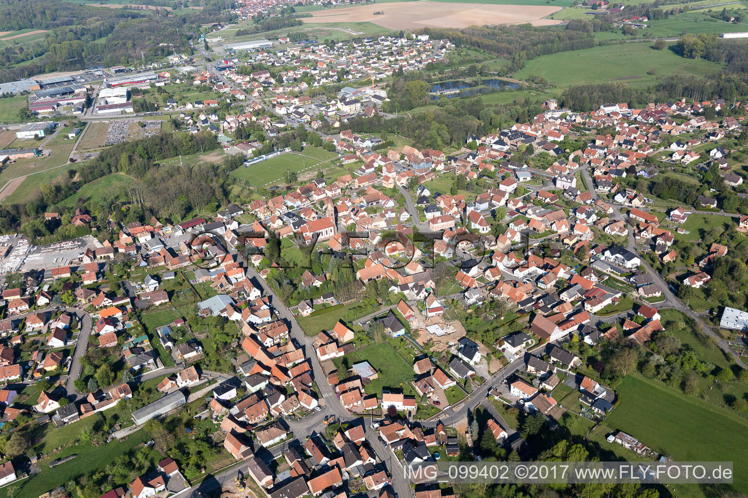 Gundershoffen im Bundesland Bas-Rhin, Frankreich aus der Luft