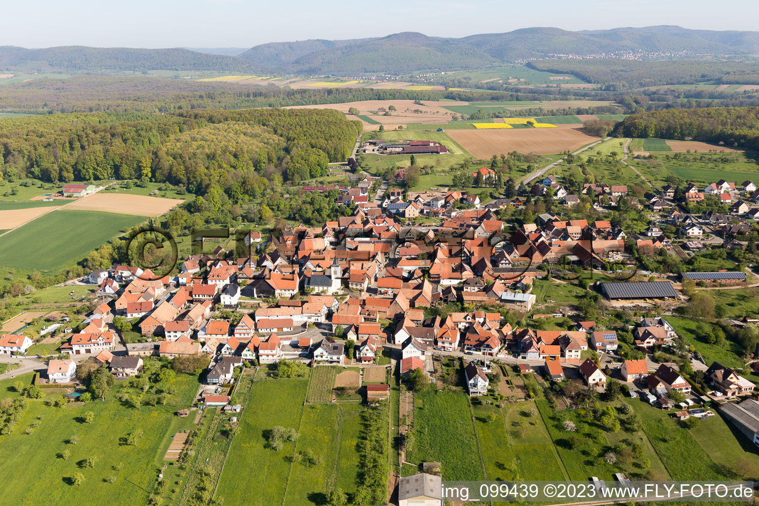 Luftbild von Engwiller im Bundesland Bas-Rhin, Frankreich
