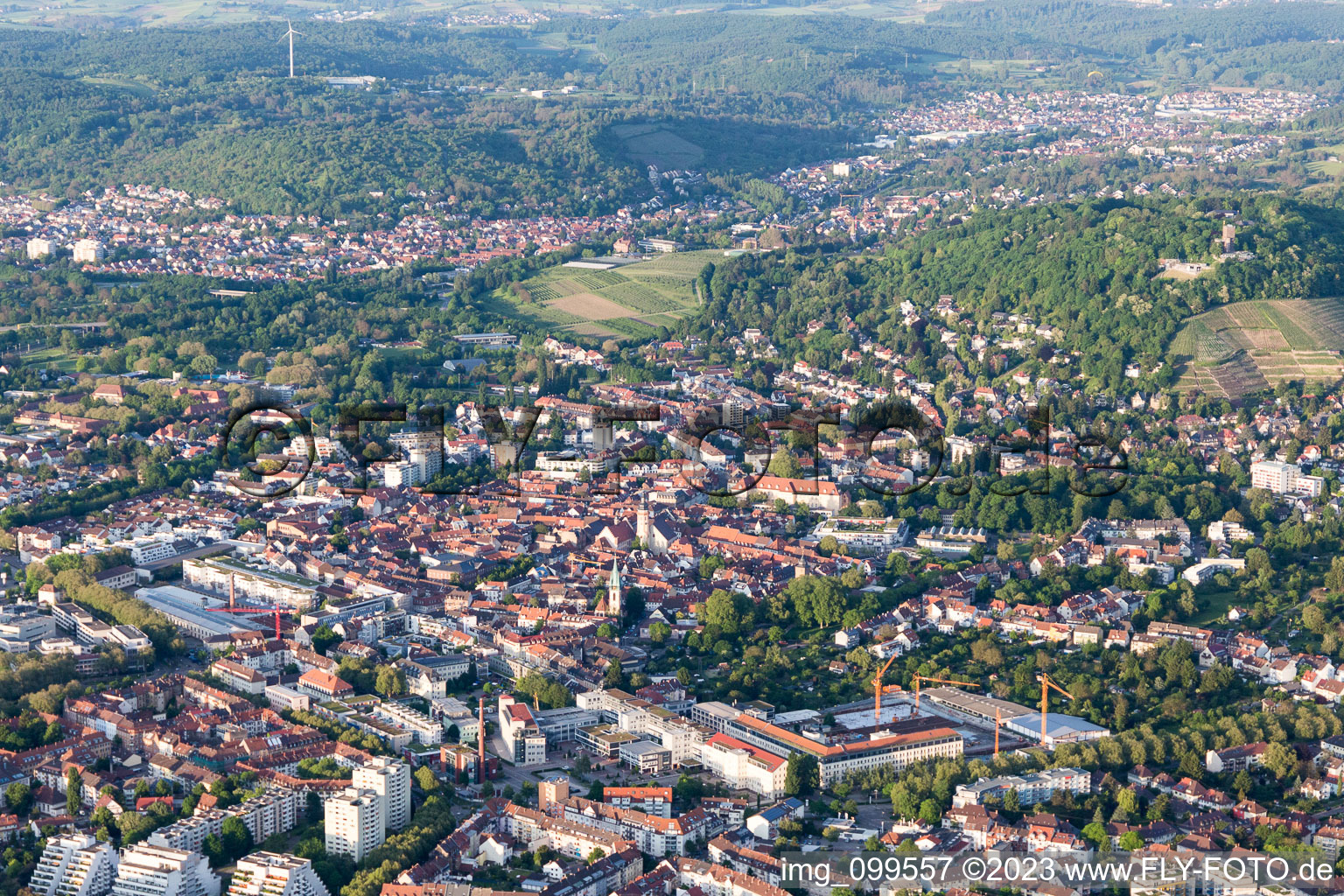 Ortsteil Durlach in Karlsruhe im Bundesland Baden-Württemberg, Deutschland aus der Vogelperspektive