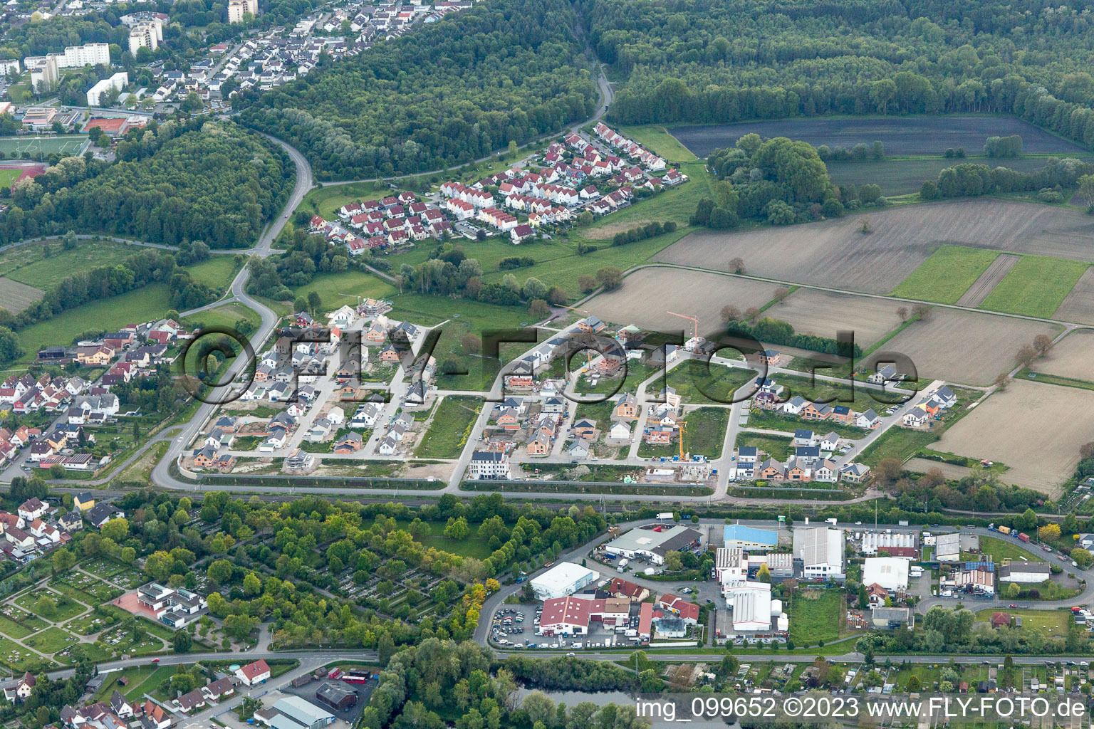 Wörth am Rhein im Bundesland Rheinland-Pfalz, Deutschland von oben