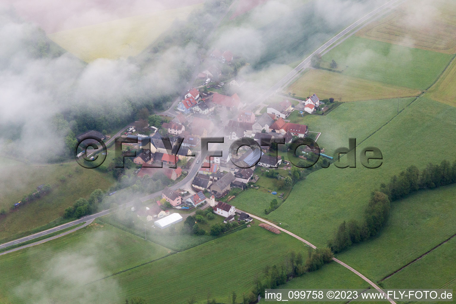 Luftbild von Zettmannsdorf im Bundesland Bayern, Deutschland