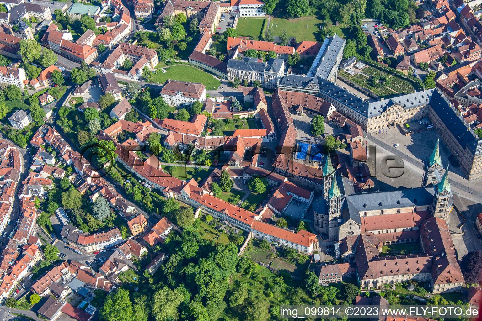 Luftaufnahme von Bamberger Dom am Domplatz im Bundesland Bayern, Deutschland