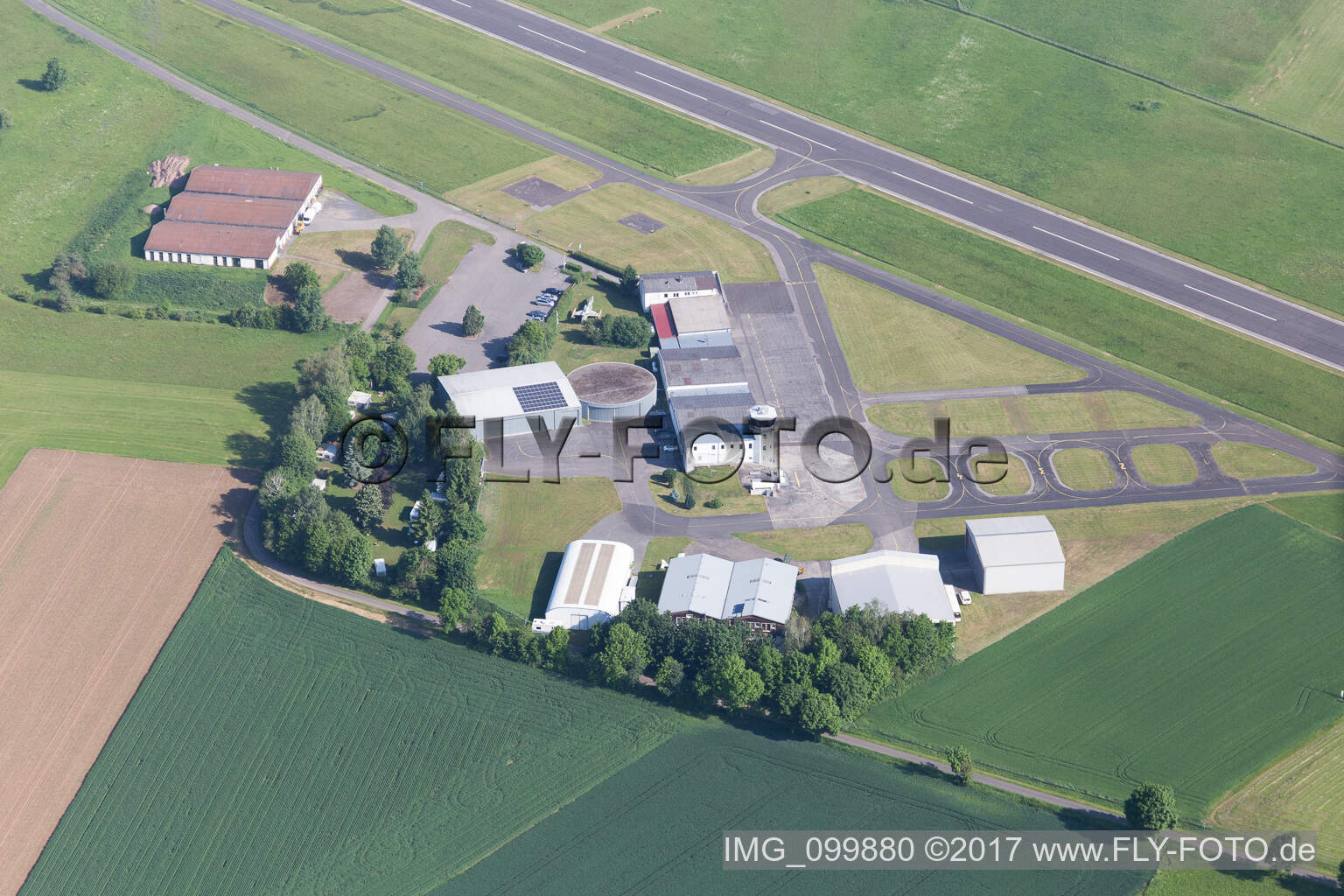 Luftbild von Haßfurt, Flugplatz im Bundesland Bayern, Deutschland