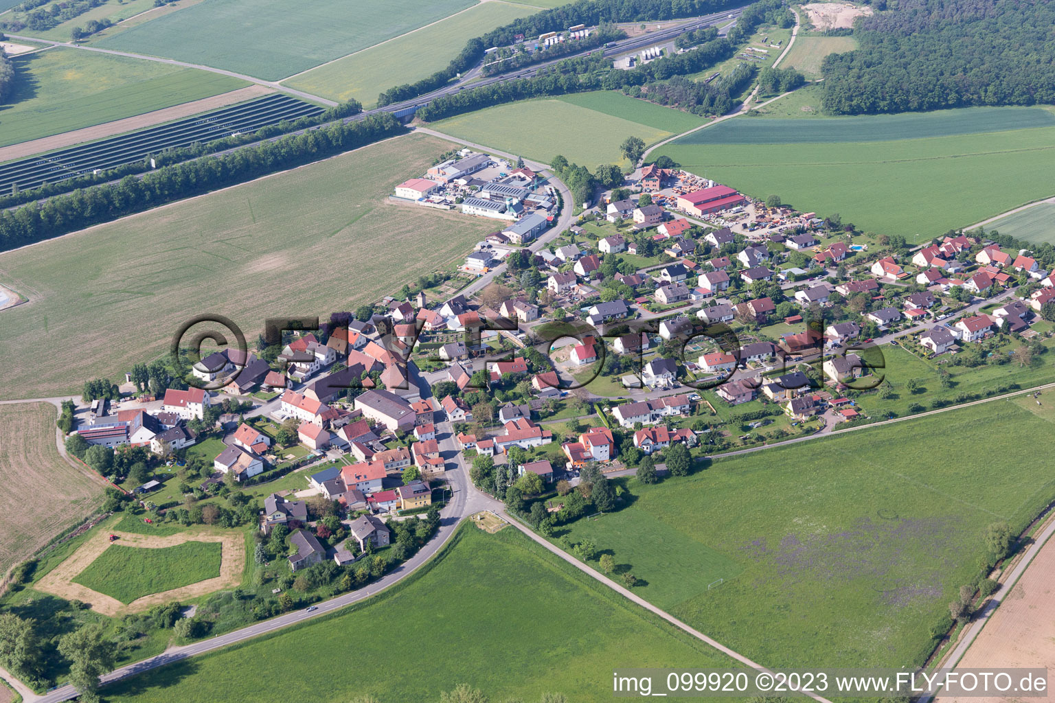 Luftaufnahme von Horhausen im Bundesland Bayern, Deutschland