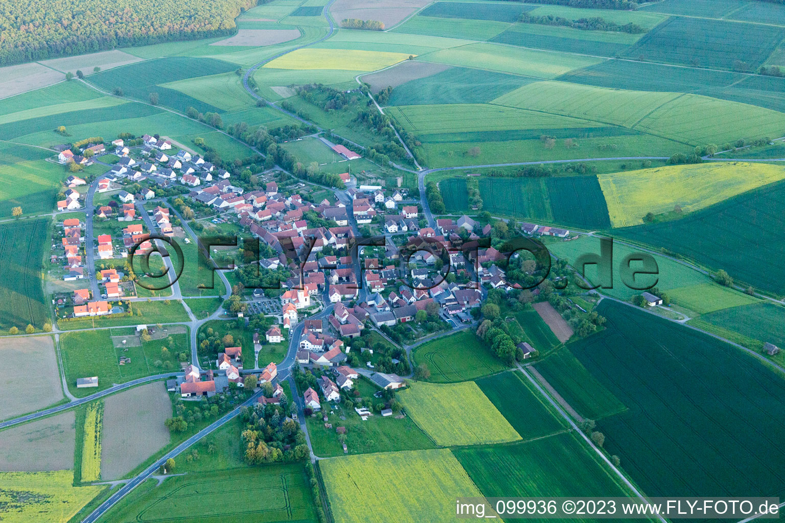 Schrägluftbild von Greßthal im Bundesland Bayern, Deutschland