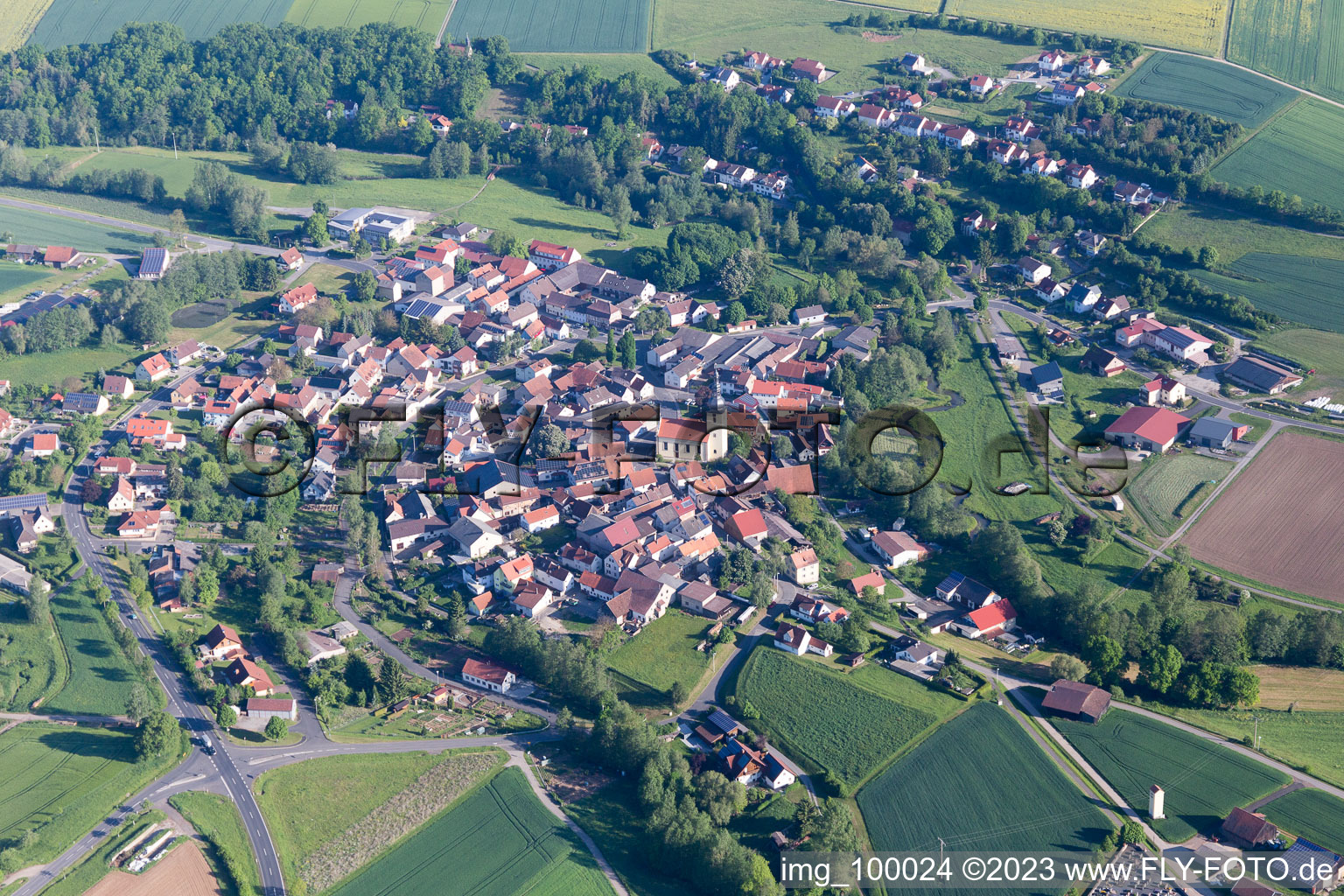 Luftbild von Kleineibstadt im Bundesland Bayern, Deutschland