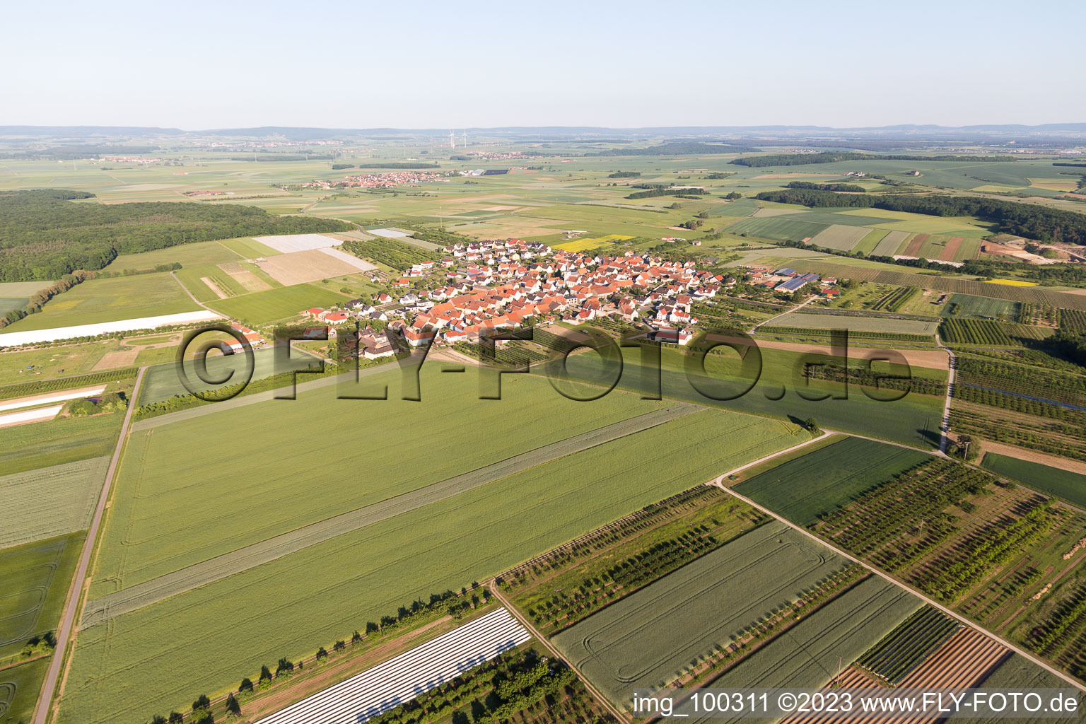Lindach im Bundesland Bayern, Deutschland aus der Drohnenperspektive