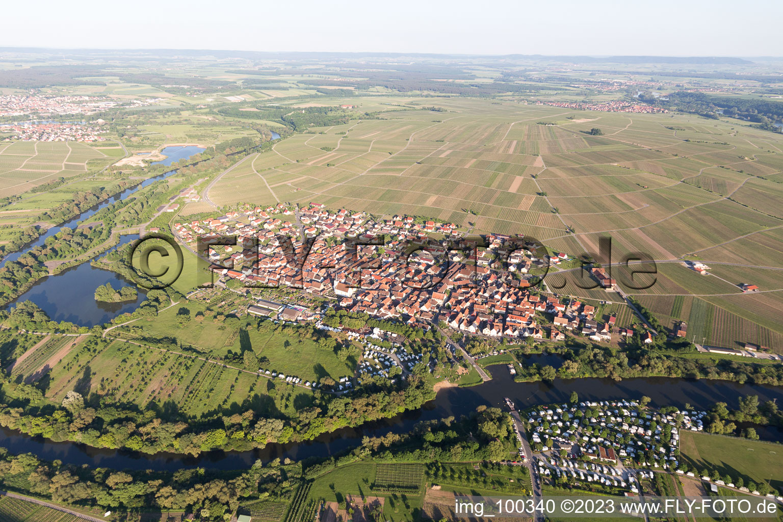 Luftbild von Nordheim am Main im Bundesland Bayern, Deutschland