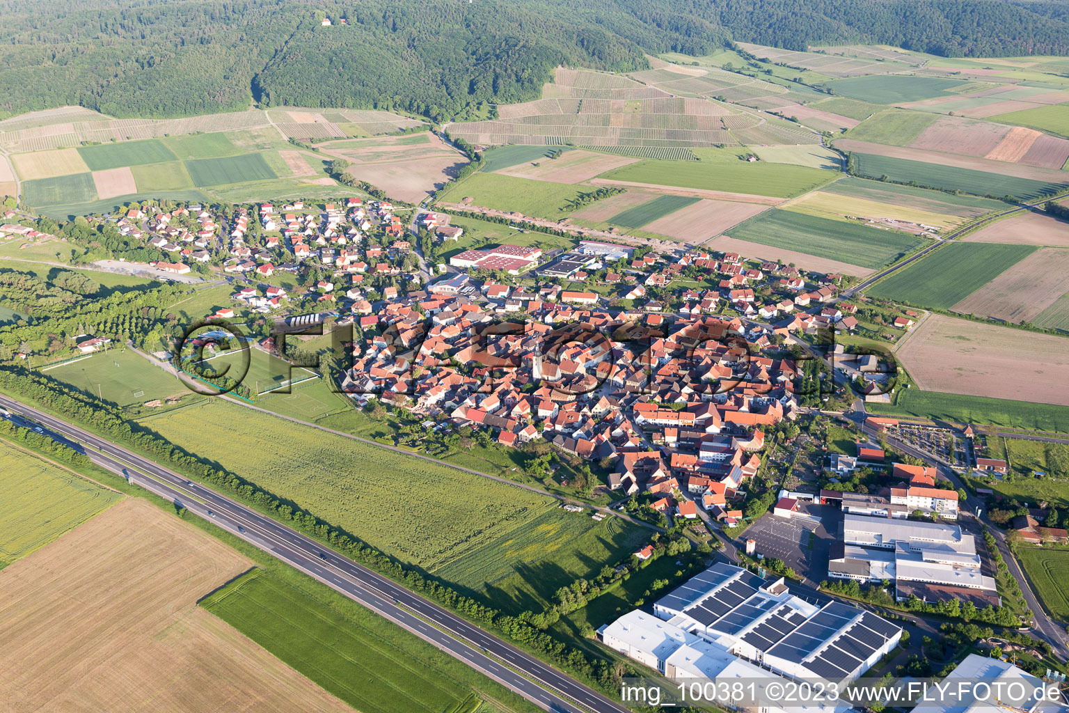 Luftbild von Abtswind im Bundesland Bayern, Deutschland