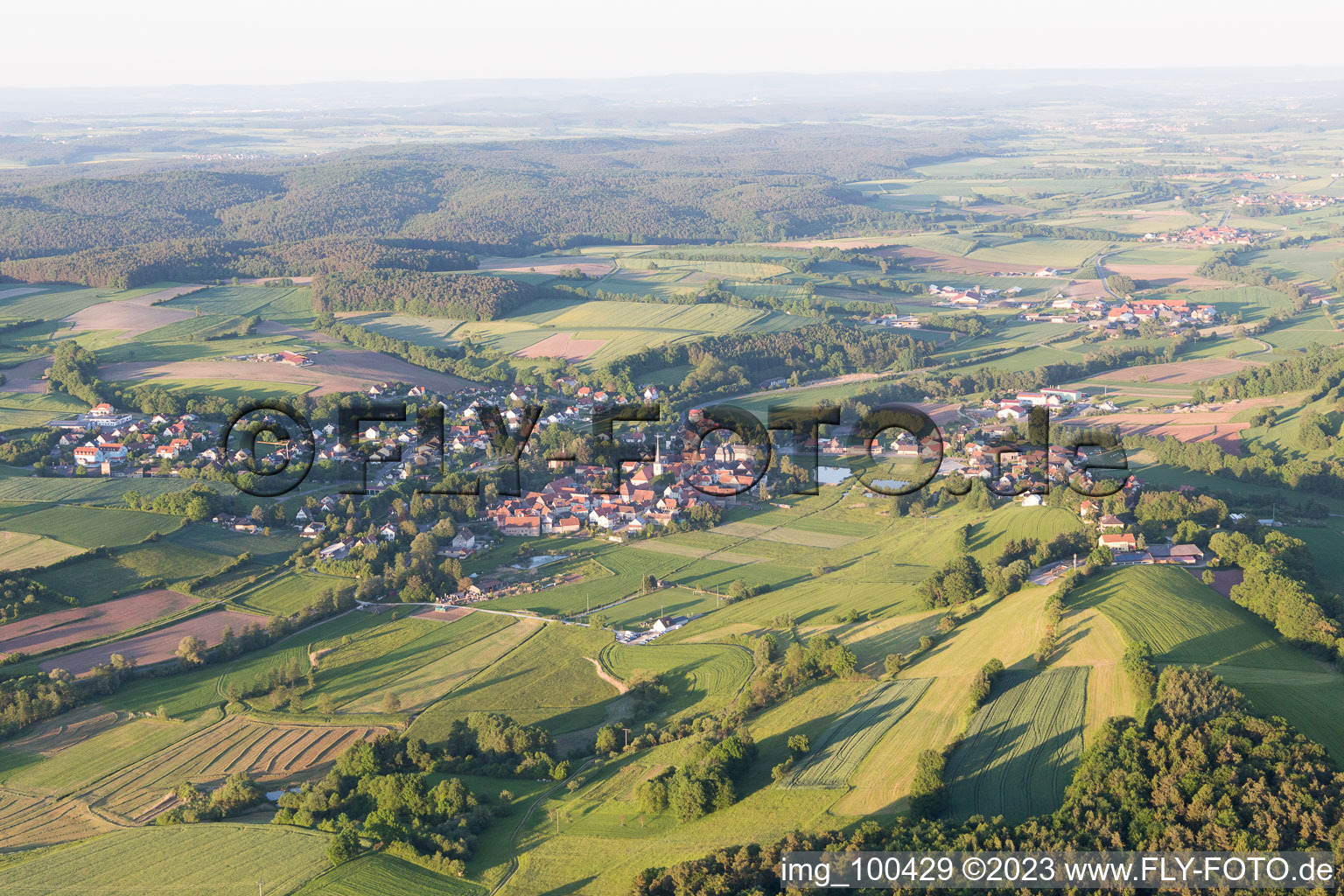 Schrägluftbild von Untersteinach im Bundesland Bayern, Deutschland