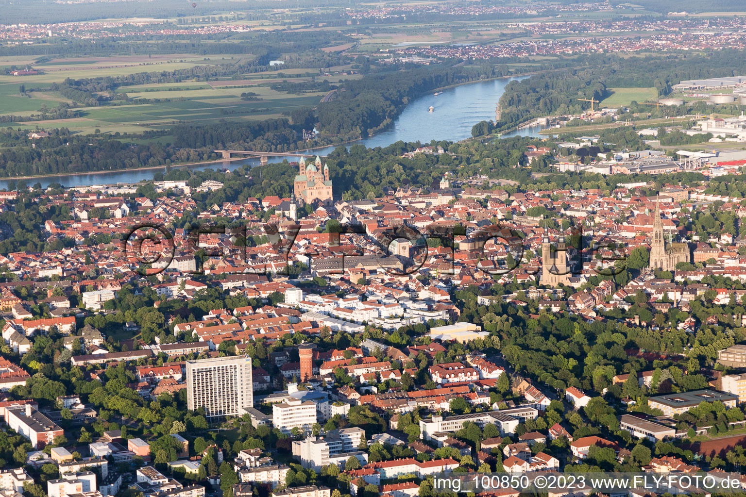 Luftbild von Speyer von Westen im Bundesland Rheinland-Pfalz, Deutschland