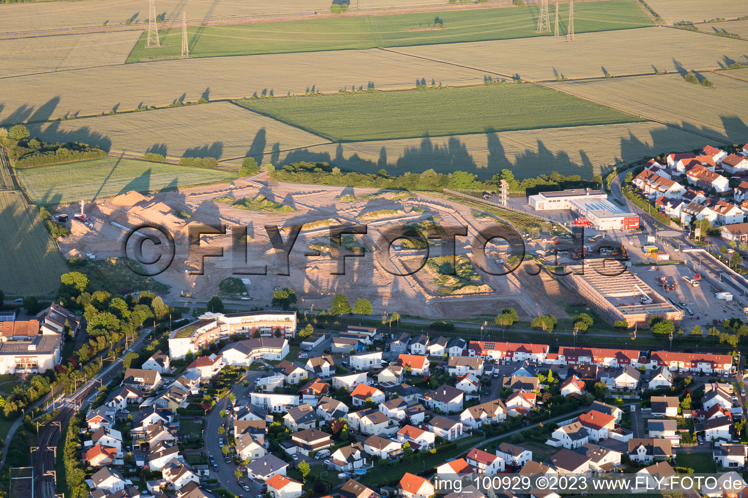 Luftaufnahme von Ortsteil Hochstetten in Linkenheim-Hochstetten im Bundesland Baden-Württemberg, Deutschland